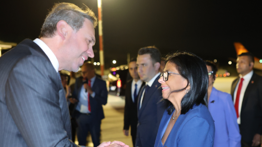 Delcy Rodríguez llega a Turkiye