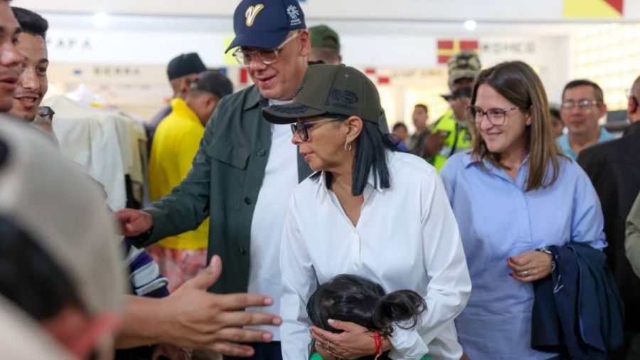 Delcy Rodríguez: No Están solos Delcy Rodríguez: No Están solos