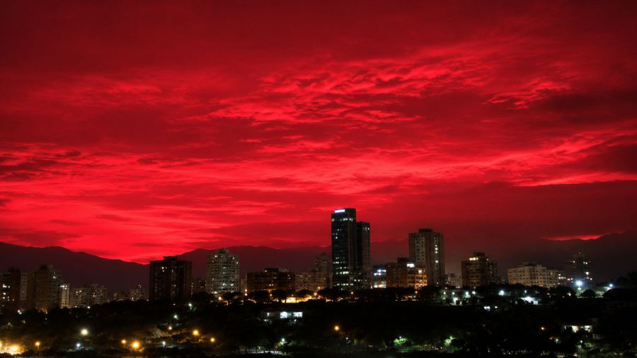 Especialista en geografía explica avistamiento de cielo rojo divisado en  Caracas y descarta mitos tras los sismos