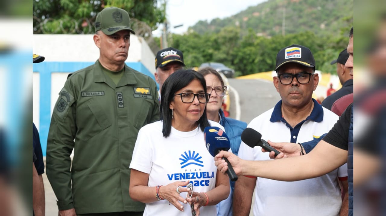 Anuncian recuperación del 96 % del servicio eléctrico y del 84 % del agua en La Guaira (Cortesía)