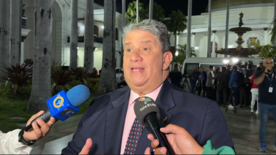 Diputado Correa exigió el levantamiento de todas las medidas coercitivas unilaterales contra Venezue