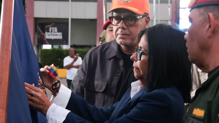 Presidenta Delcy Rodríguez otorga la distinción Presidenta Delcy Rodríguez otorga la distinción