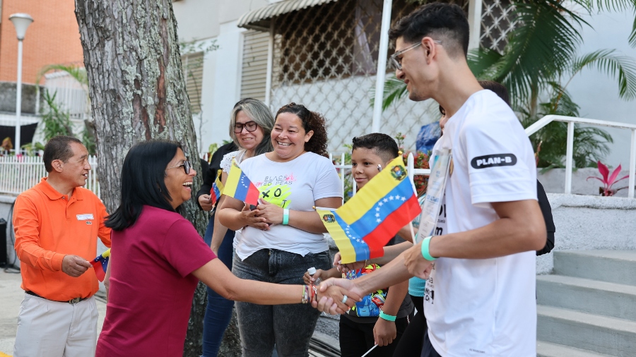 Presidenta Rodríguez otorgó créditos a 157 condominios de El Paraíso, El Recreo, La Candelaria Presidenta Rodríguez otorgó créditos a 157 condominios de El Paraíso, El Recreo, La Candelaria