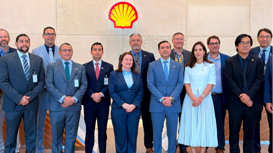 Venezuela evalúa tecnologías de Shell para reactivar su industria de hidrocarburos