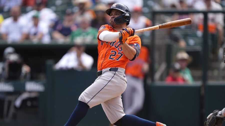José Altuve sigue batiendo récord en la MLB tras alcanzar los 2.500 hits